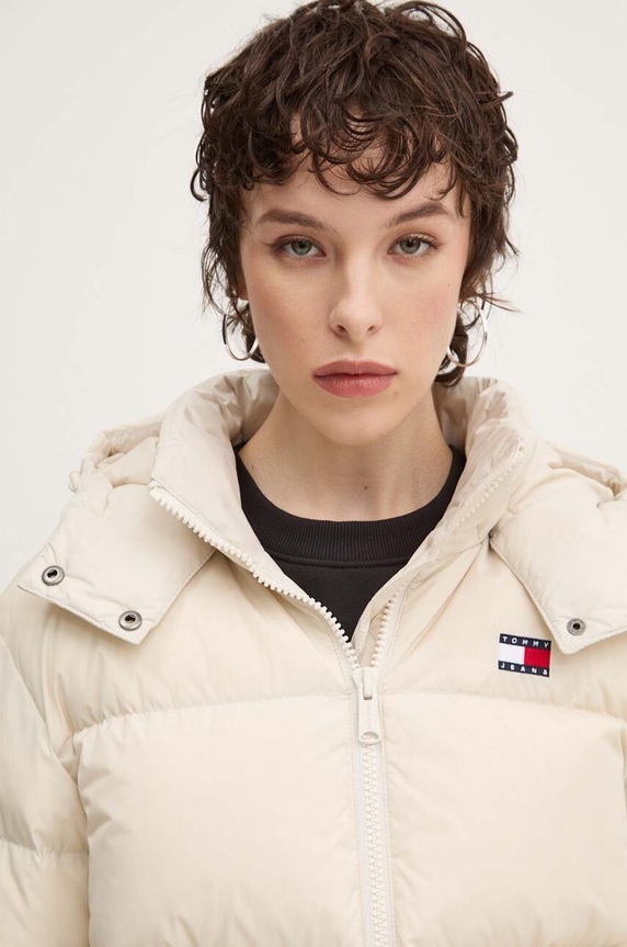 Páperová bunda Tommy Jeans DW0DW18610 béžová