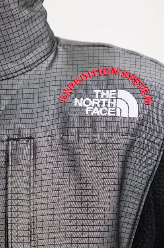 Fleecová mikina The North Face TNF x 30th Years HMLYN NF0A88YR4O41 sivá