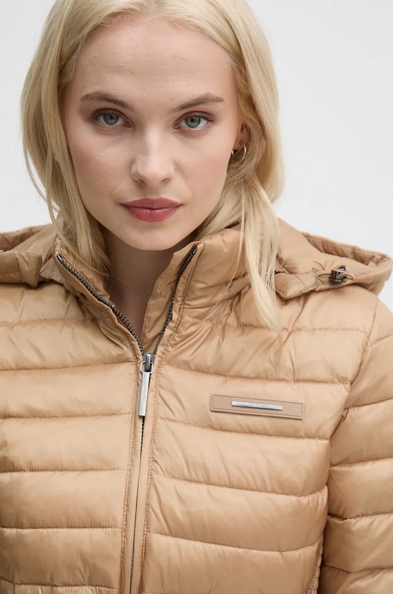 Яке Calvin Klein бежов K20K207731