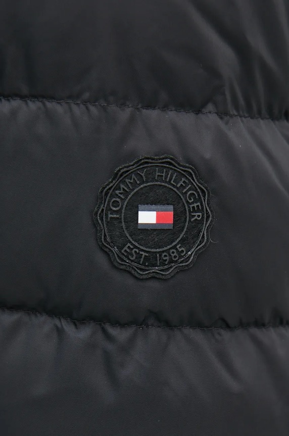Péřová bunda Tommy Hilfiger WW0WW42742 černá