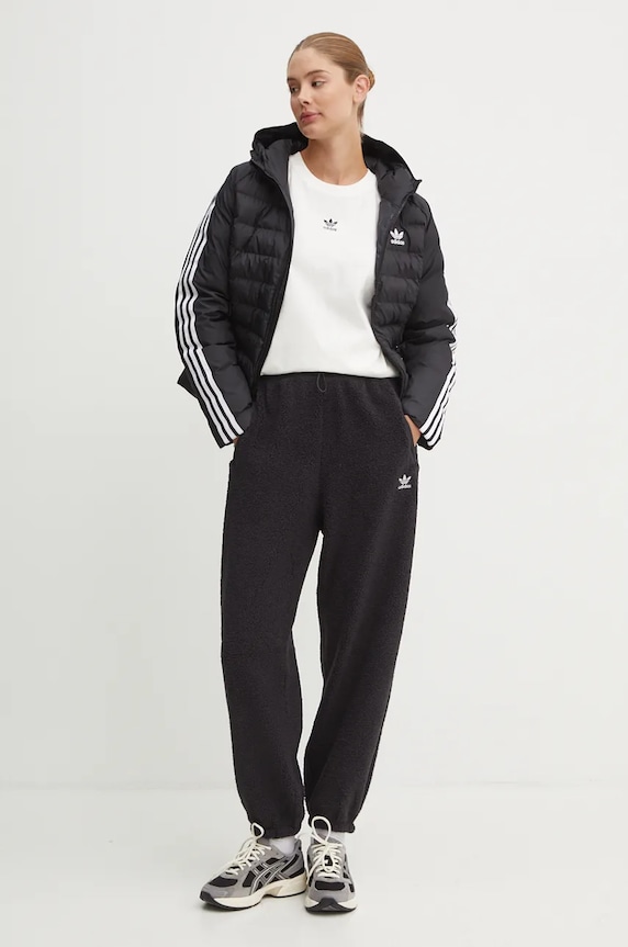 adidas Originals rövid kabát IW5849 fekete AW25