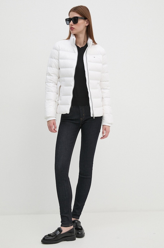 Μπουφάν με επένδυση από πούπουλα Tommy Jeans DW0DW18826 λευκό NC24