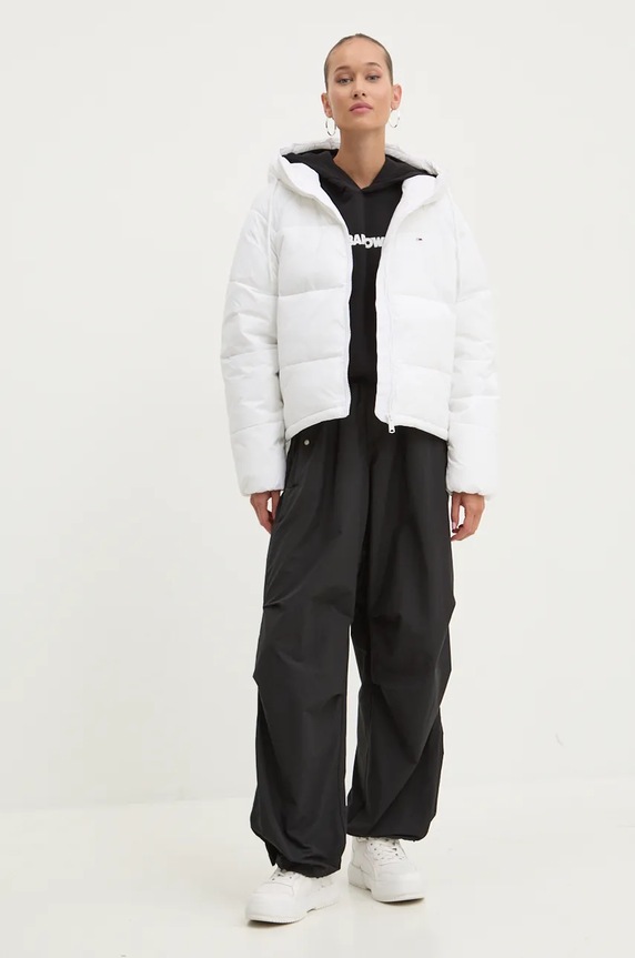 Μπουφάν Tommy Jeans DW0DW18841 λευκό NC24