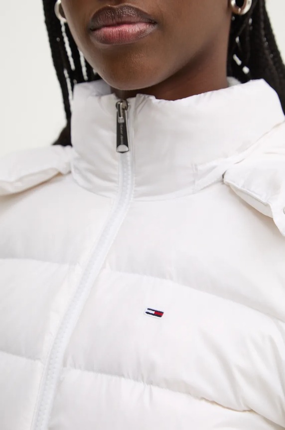 Tommy Jeans pehelydzseki DW0DW19926 fehér