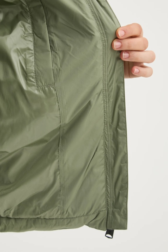 Páperová bunda Tommy Jeans DW0DW20388