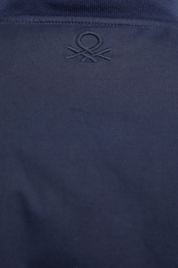 Αμάνικο μπουφάν United Colors of Benetton 26UWUJ00L σκούρο μπλε