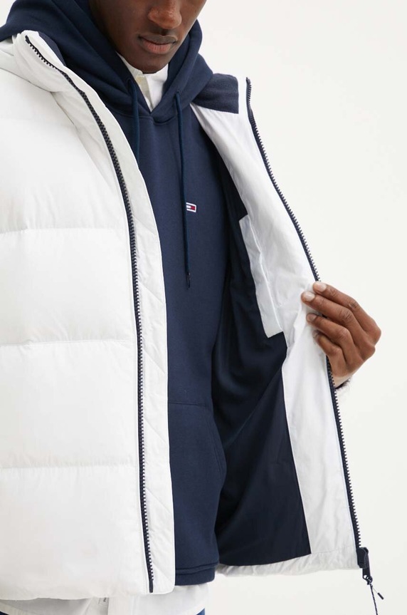 Пухено яке Tommy Jeans DM0DM19786