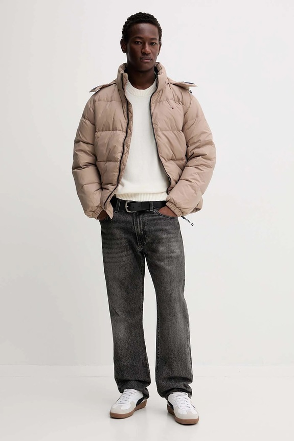 Tommy Jeans kurtka puchowa DM0DM19786 brązowy AW25