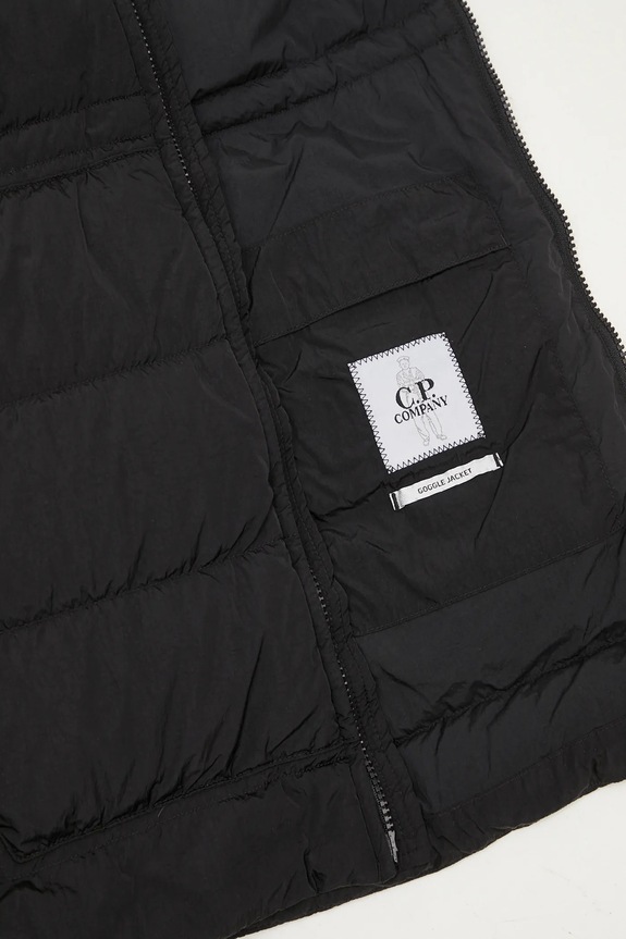 C.P. Company rövid kabát Chrome-R Goggle Down Jacket 17CMOW079A005904G fekete