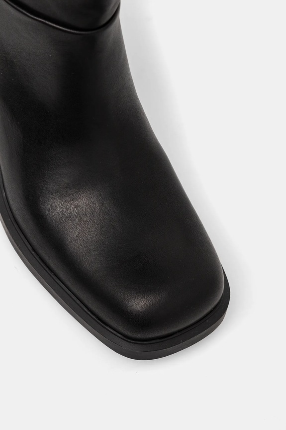 Usnjeni elegantni škornji Vagabond Shoemakers DANIELLA 5820.001.20 črna