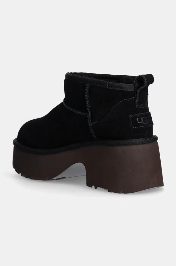 Obuća Gležnječe od brušene kože UGG Classic Ultra Mini New Heights 1158311.BLK crna