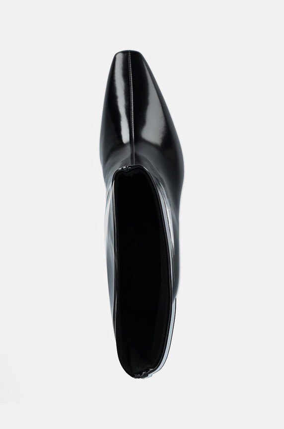 Calvin Klein botki skórzane HEEL MID BOOT 50 LTH czarny HW0HW02151