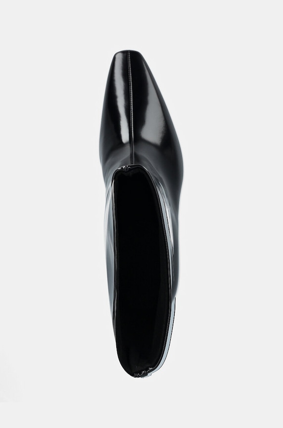 Calvin Klein botki skórzane HEEL MID BOOT 50 LTH czarny HW0HW02151