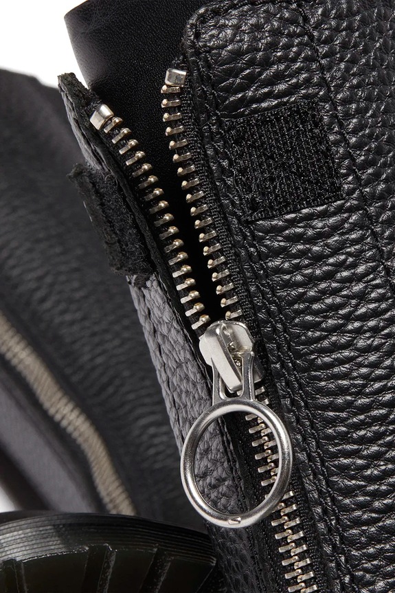 Кожаные полусапожки Dr. Martens 1b99 Frnt Zip чёрный DM32053001