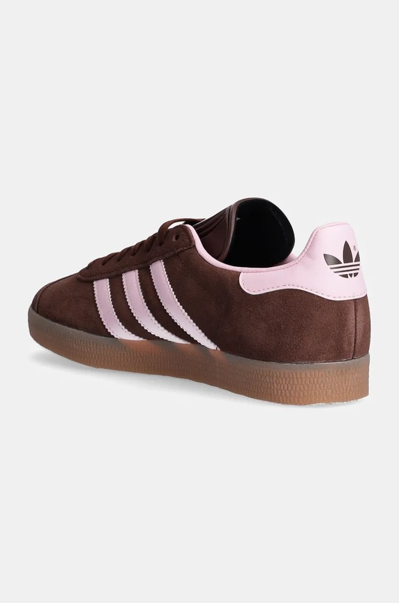 Obuv Semišové tenisky adidas Originals GAZELLE JH5666 hnedá