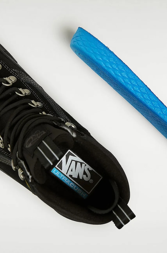 Πάνινα παπούτσια Vans MTE Sk8-Hi DR Waterproof VN000CVRBLK1 μαύρο