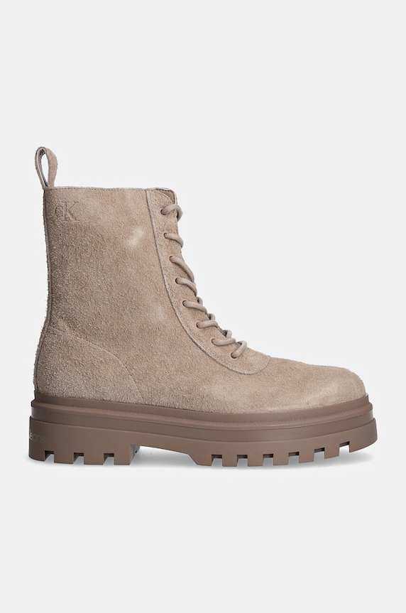 Semišové členkové topánky Calvin Klein Jeans LUGGED LACE ZIP BOOT OXF HR SU YM0YM01068 béžová NC24