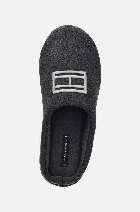 Pantofle Tommy Hilfiger FLAG WARM FELT HOUSE SHOE šedá FM0FM05227