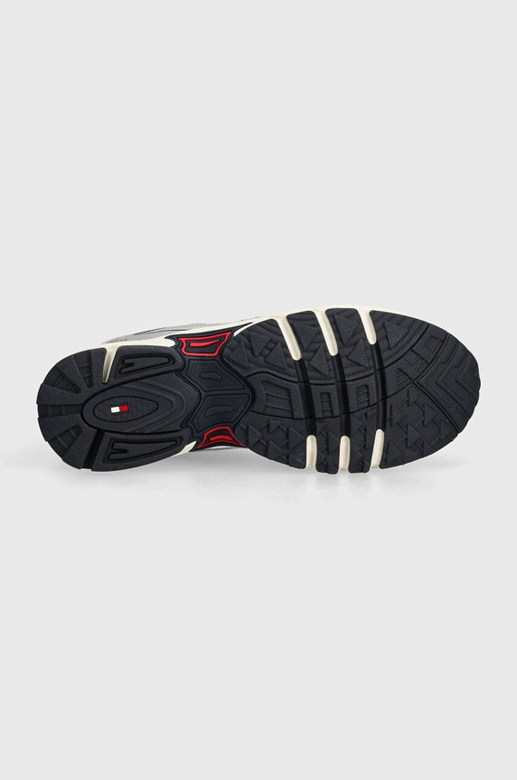 Tenisky Tommy Jeans TJM ARCHIVE RETRO RUNNER EM0EM01486 strieborná