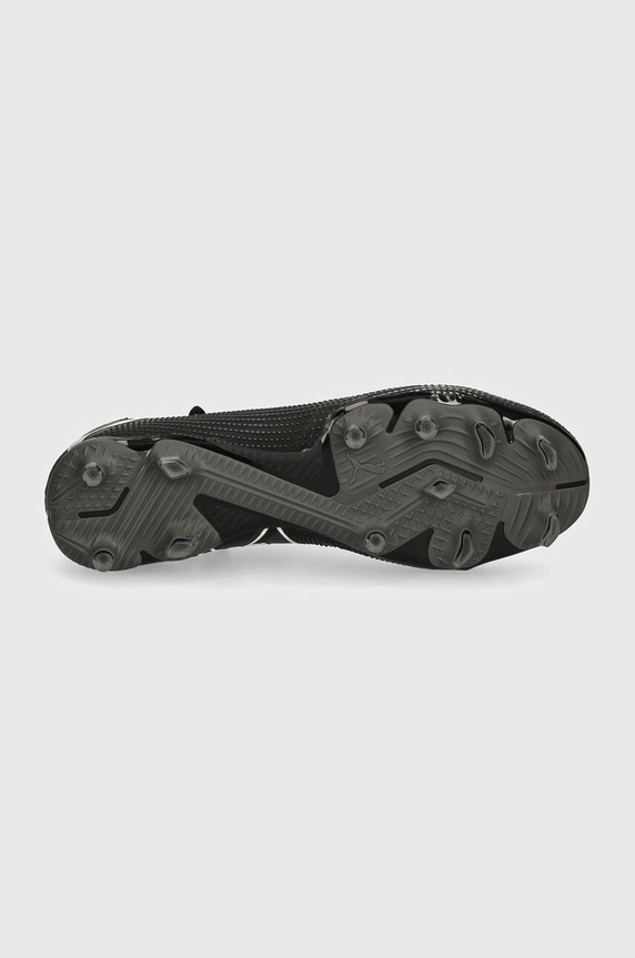 Puma obuwie piłkarskie korki Future 7 Match 107715 czarny