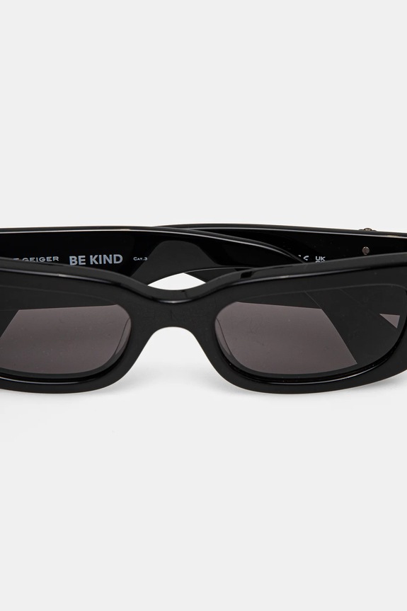 Sluneční brýle Kurt Geiger London 2798100679 černá