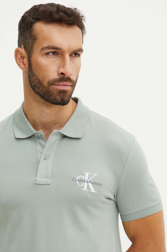 Тениска с яка Calvin Klein Jeans щампа сив J30J325664