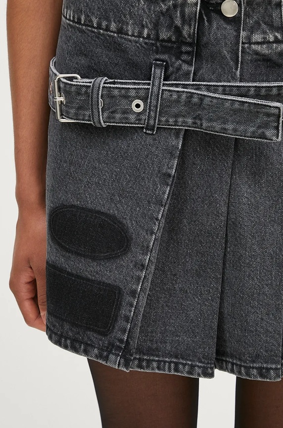 Rifľová sukňa AMBUSH Denim Pleats Skirt čierna BWYF002F24DEN0011100