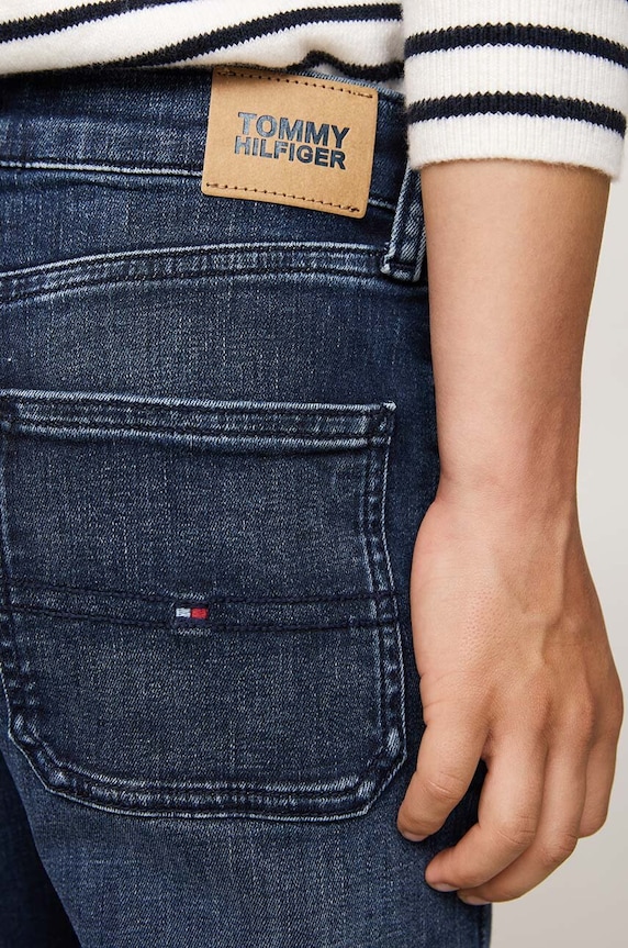 Dječje traperice Tommy Hilfiger SKATER mornarsko plava KB0KB09180.9BYH.128.176