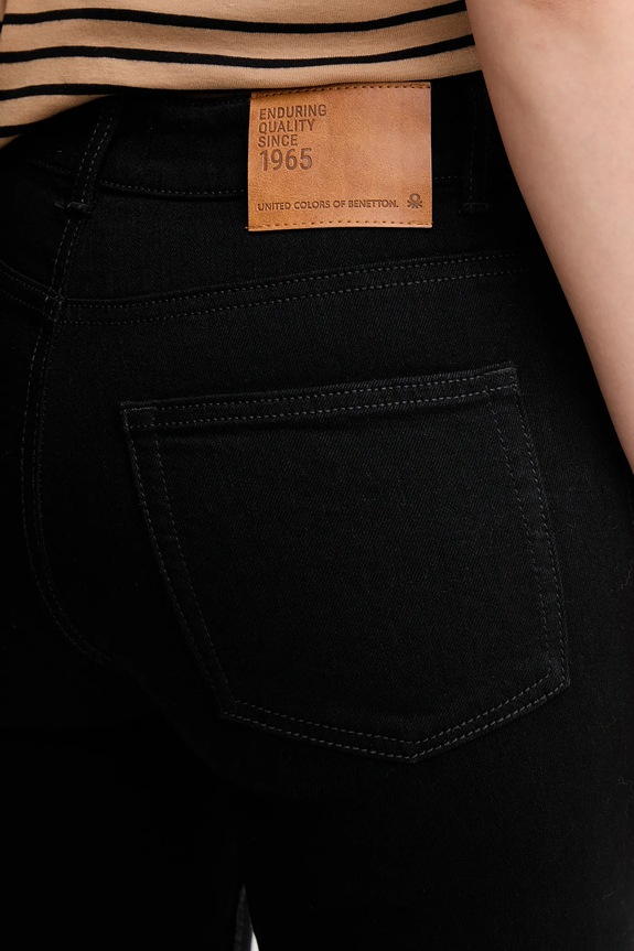 United Colors of Benetton Flare da donna nero 4OTADE010