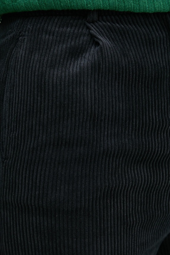 United Colors of Benetton pantaloni de catifea cord negru 4Q5GDF07E