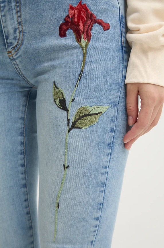 Desigual jeansy AINA niebieski 24WWDD19