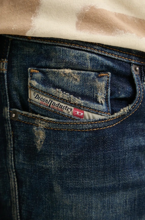 Diesel jeansy 1979 SLEENKER granatowy A03594.09J26