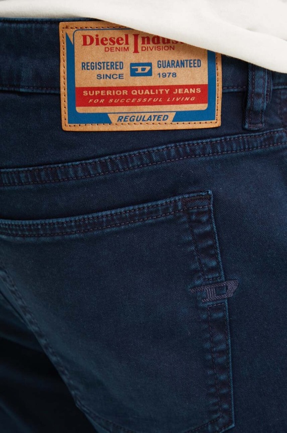 Diesel jeansy 1979 SLEENKER L.34 PANTALONI granatowy A03596.0ENAK