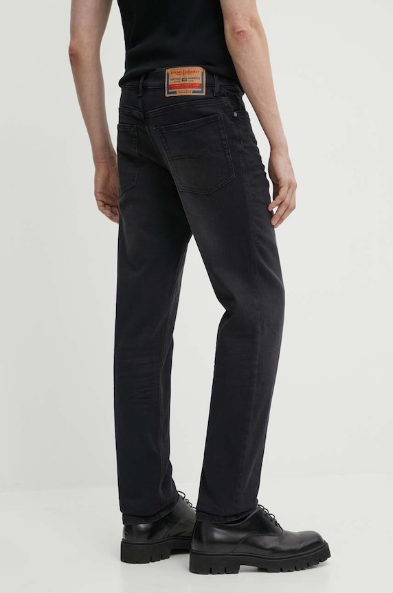 Odzież Diesel jeansy 2023 D-FINITIVE L.34 PANTALONI A10231.0KIAJ szary