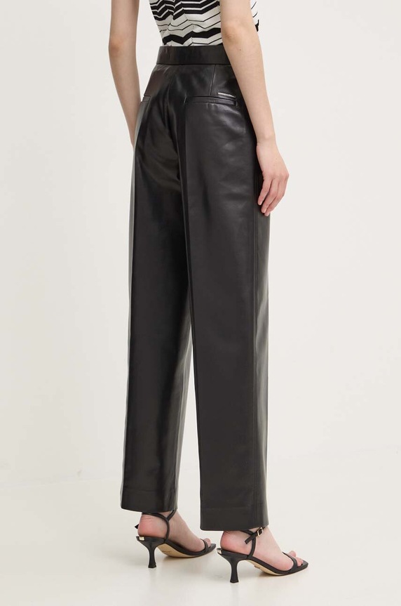 Odzież Calvin Klein spodnie K20K207083 czarny