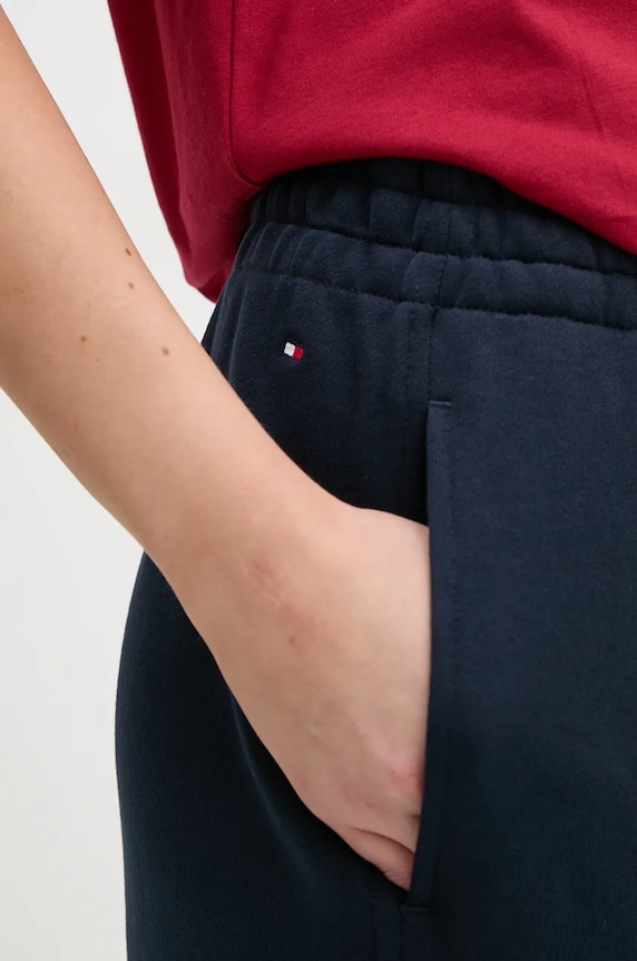 Bavlněné tepláky Tommy Hilfiger námořnická modř WW0WW42718
