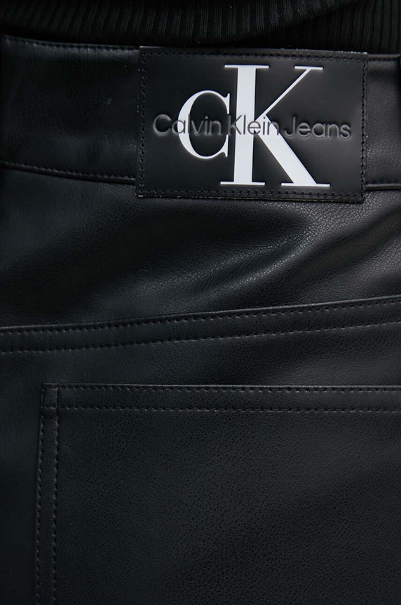 Kalhoty Calvin Klein Jeans černá J20J223548
