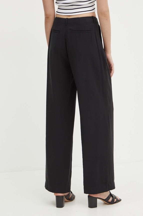 Oblečenie Nohavice Calvin Klein Jeans J20J223917 čierna