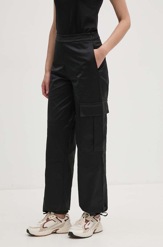 Nohavice Calvin Klein Jeans látka čierna J20J223921