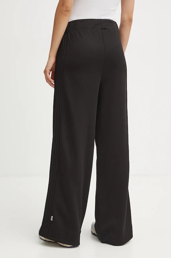 Ruházat EA7 Emporio Armani melegítőnadrág PJPXZ.6DUP03.1200 fekete