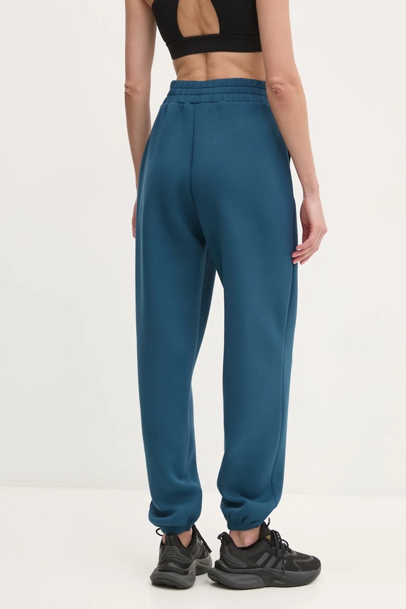 Abbigliamento Guess pantaloni tuta CECILIA V4BB13.K7UW2 turchese