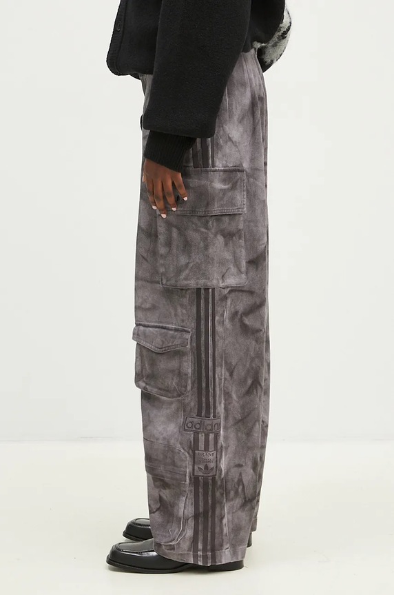 Хлопковые брюки adidas Originals Xxl Cargo Pant IW5532 серый AW24