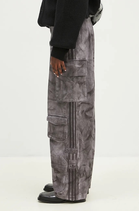 Хлопковые брюки adidas Originals Xxl Cargo Pant IW5532 серый AW24