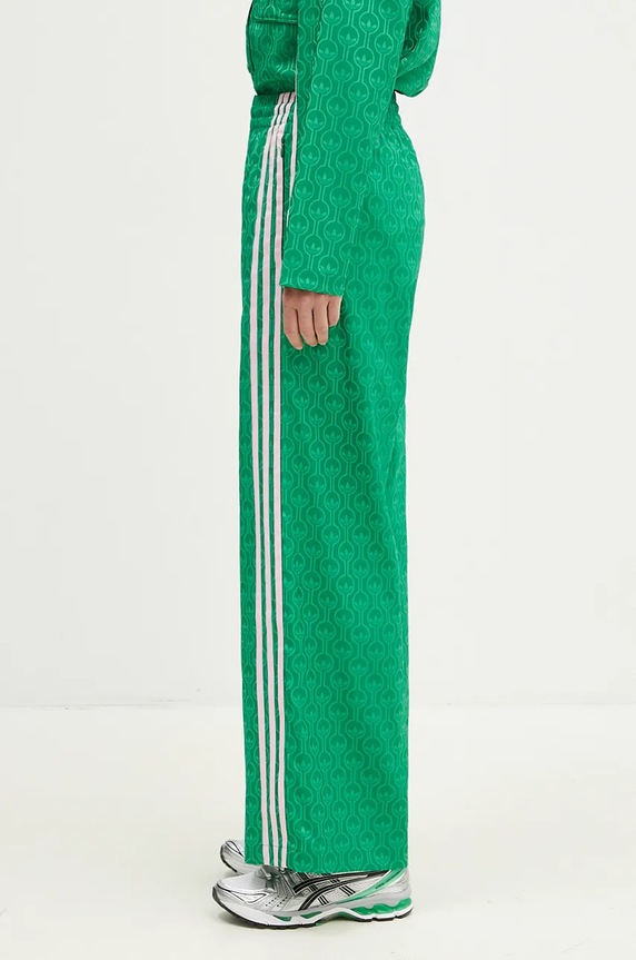 Hlače adidas Originals 70s Wide Leg Pants JN7662 zelena AW24