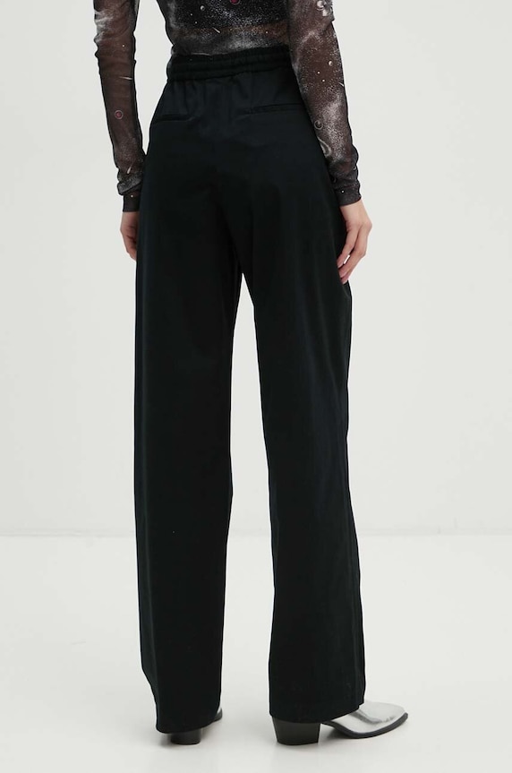 Oblečenie Nohavice Moschino Jeans 0324.8724 čierna