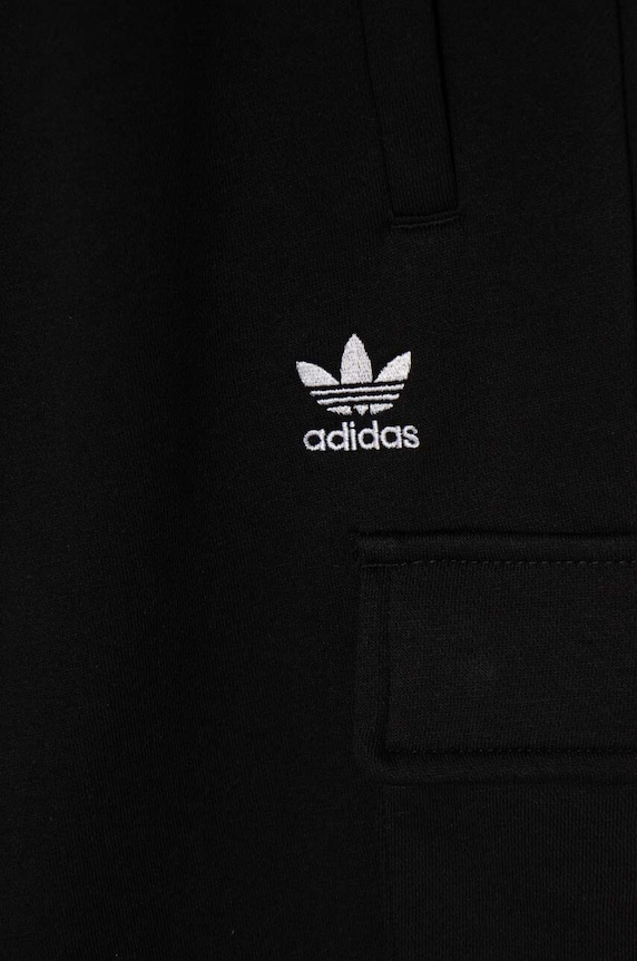 Detské tepláky adidas Originals FLEECE CARGO P čierna IW3502