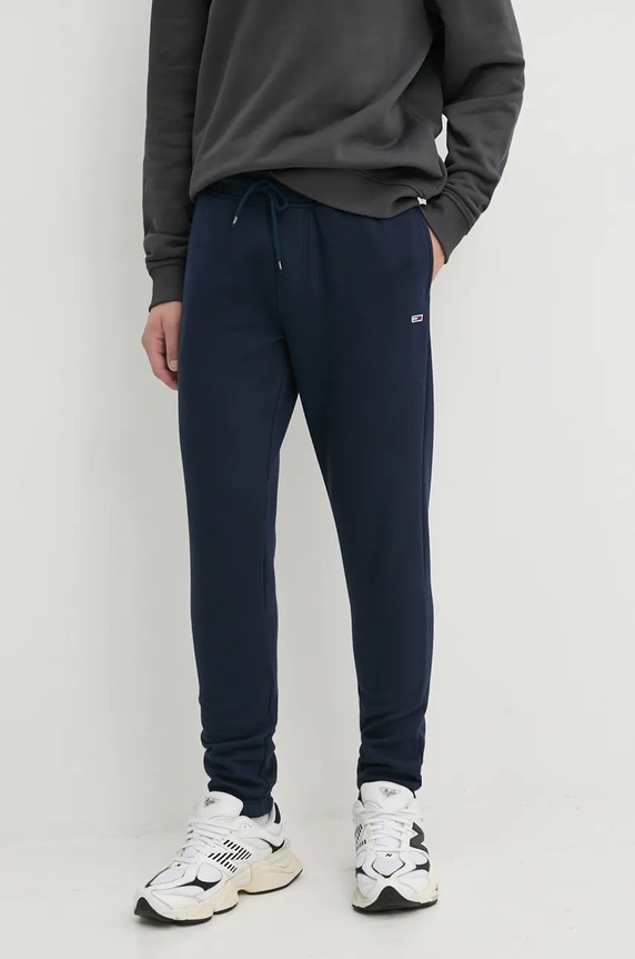 Tommy Jeans spodnie dresowe dzianina granatowy DM0DM20473