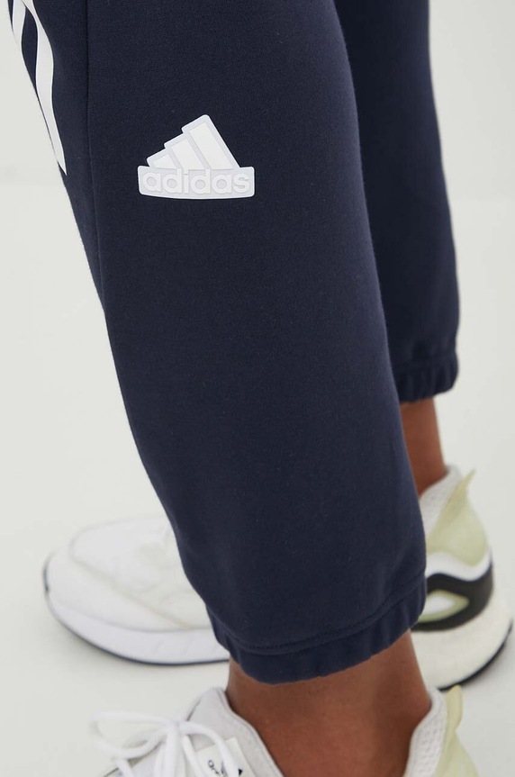adidas spodnie dresowe Future Icons granatowy IW8575