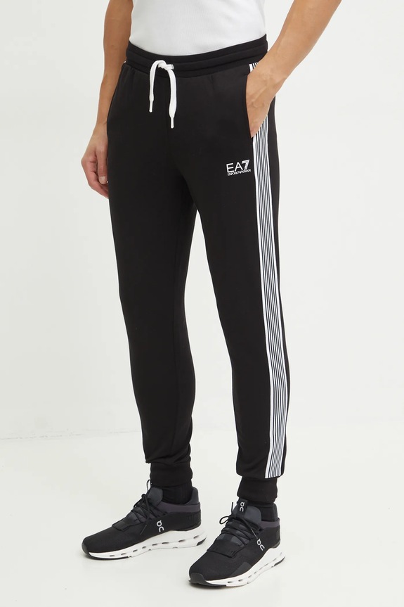 Спортен панталон EA7 Emporio Armani еластичен черен PJ9FZ.6DPP69.1200