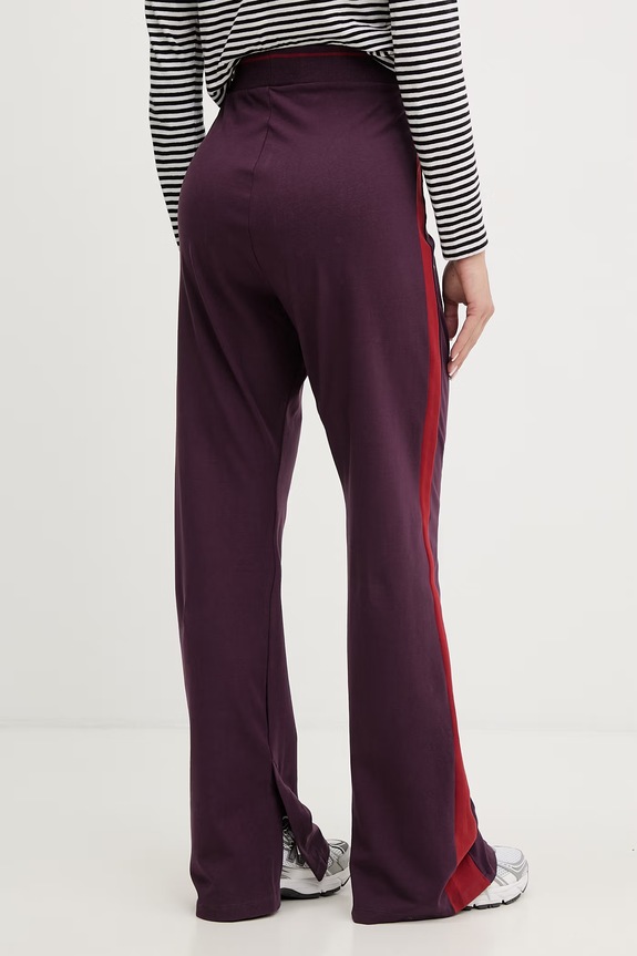 Odzież Puma spodnie dresowe damskie T7 Classics Play Paris Flared 626809 fioletowy